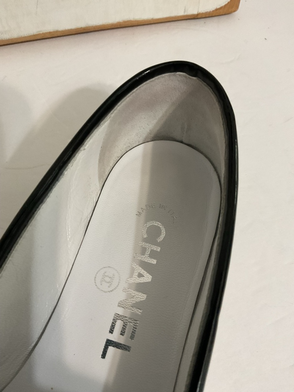 CHANEL Shoes Pony Hair Patent Cap Toes Ballet Flats Size 36 - Picture 10 of 11